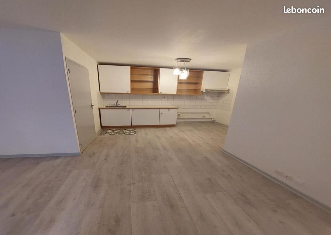 Appartement à louer, 28m², Issoire
