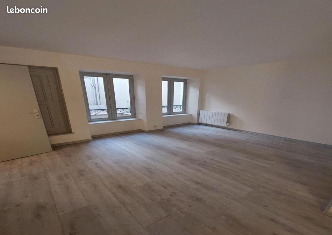 Appartement à louer, 28m², Issoire