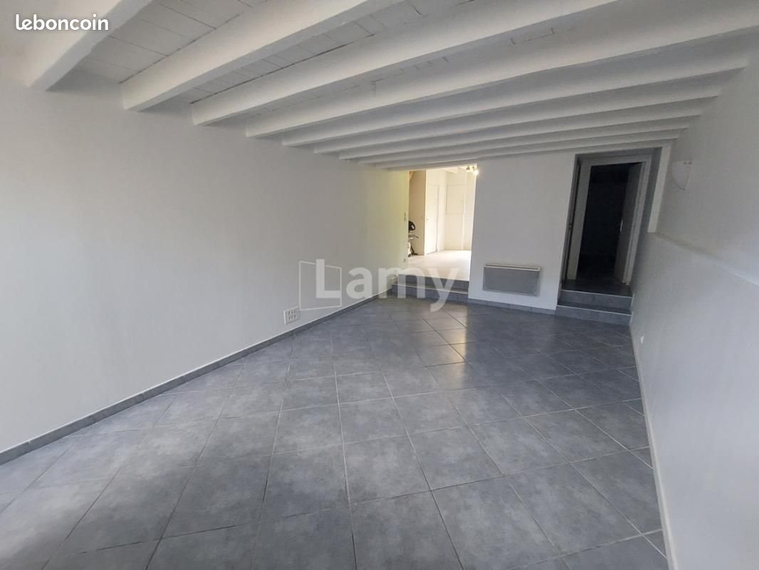 Appartement à louer, 92m², Izon