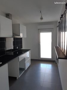 Appartement à louer, 69m², Antibes