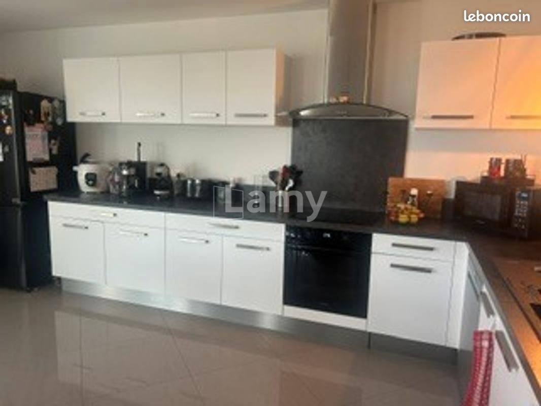 Appartement à louer, 111m², Évian-les-Bains