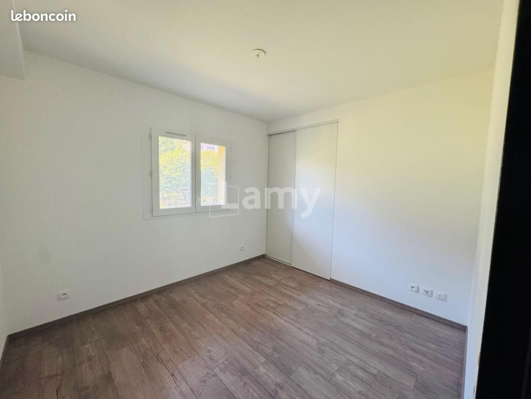 Appartement à louer, 111m², Évian-les-Bains