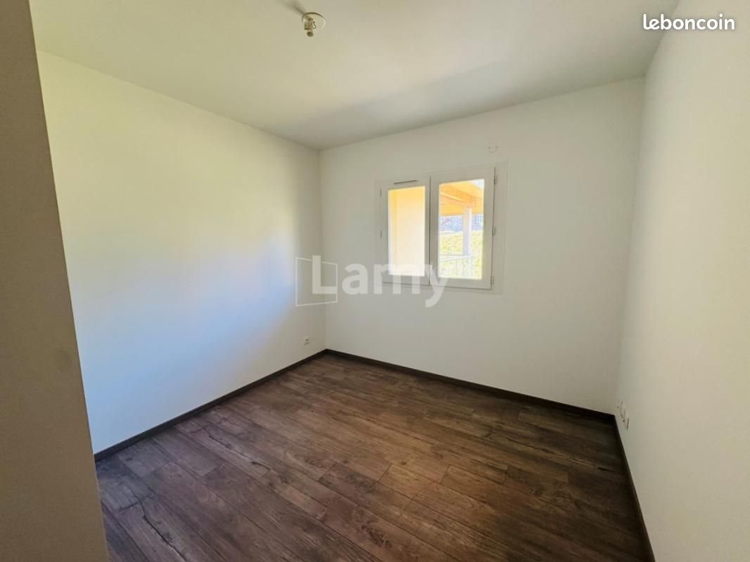 Appartement à louer, 111m², Évian-les-Bains