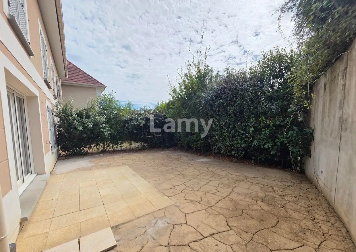 Appartement à louer, 100m², Corbeil-Essonnes