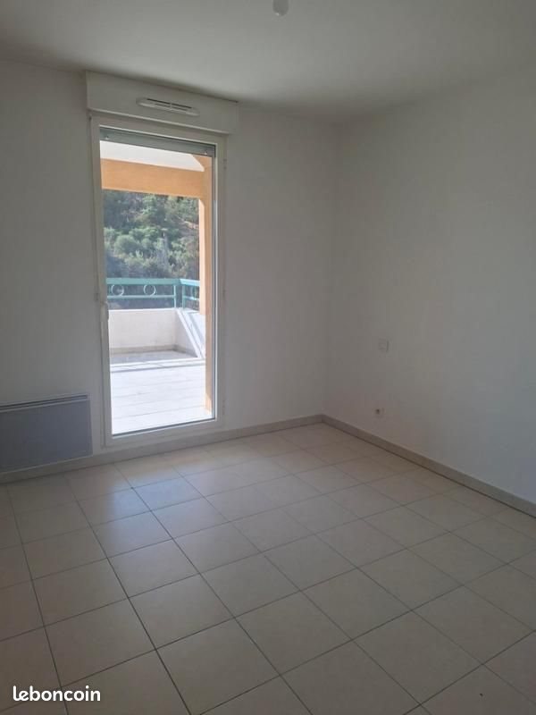Appartement à louer, 85m², Vallauris