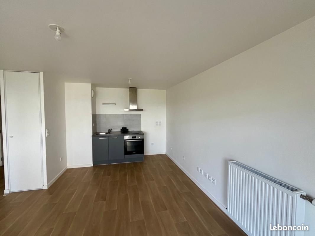 Appartement à louer, 43m², Épernon