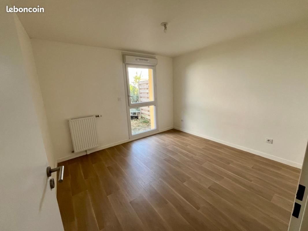 Appartement à louer, 43m², Épernon