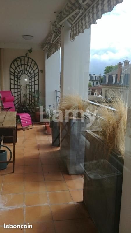 Appartement à louer, 150m², Compiègne