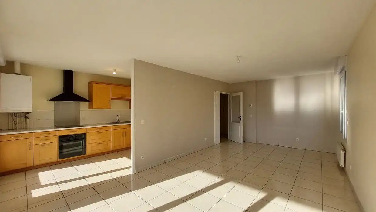 Appartement à louer, 69m², Saint-Nazaire-les-Eymes