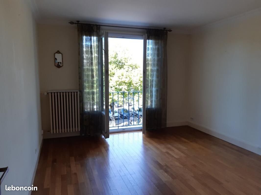 Appartement à louer, 74m², Lons-le-Saunier