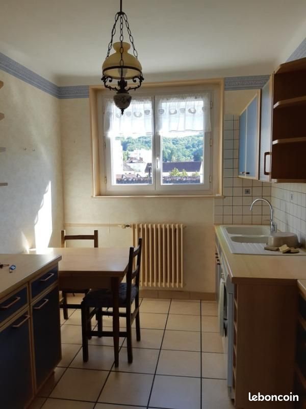 Appartement à louer, 74m², Lons-le-Saunier
