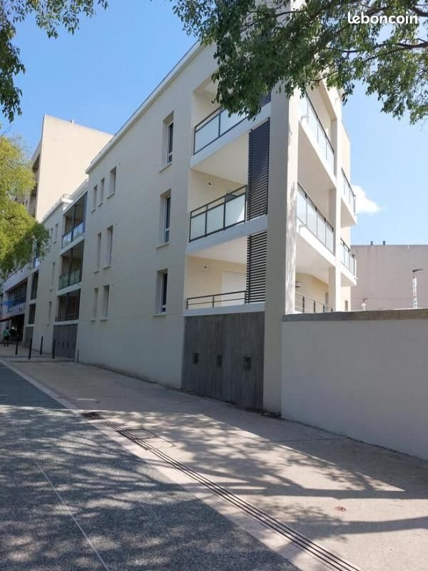 Appartement à louer, 41m², Nîmes