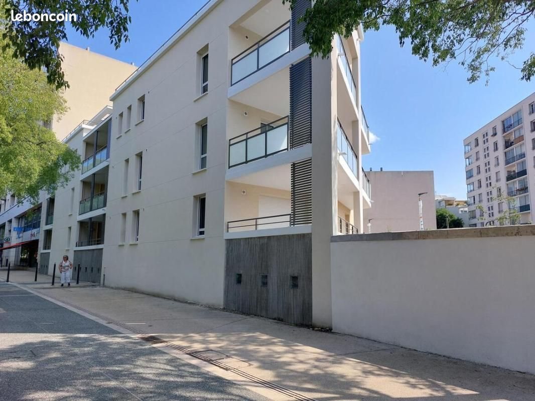 Appartement à louer, 41m², Nîmes