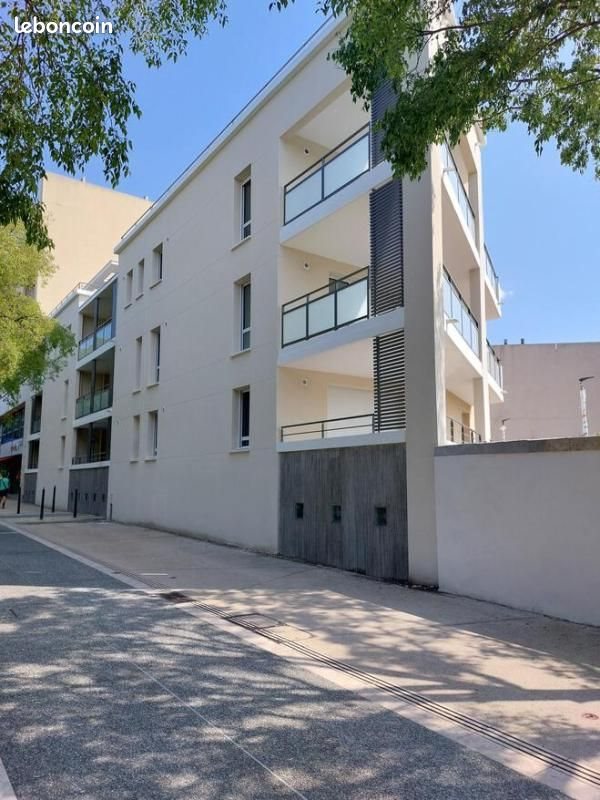 Appartement à louer, 41m², Nîmes