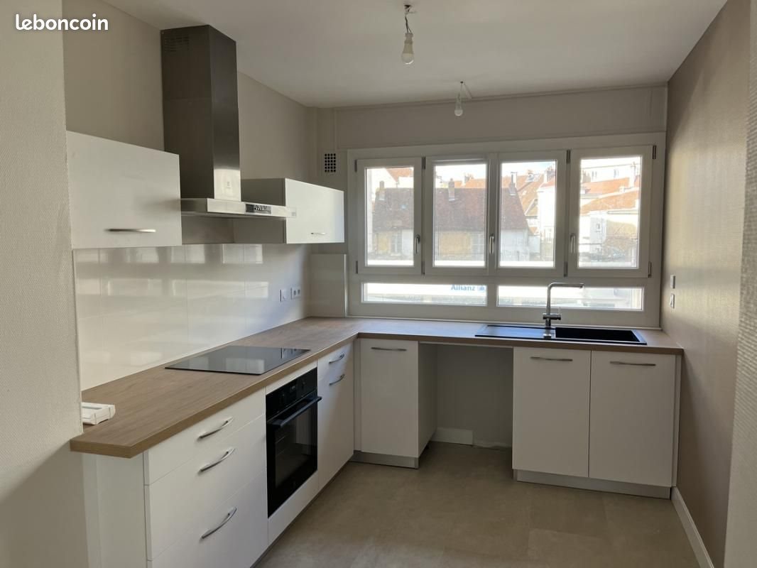 Appartement à louer, 114m², Lons-le-Saunier