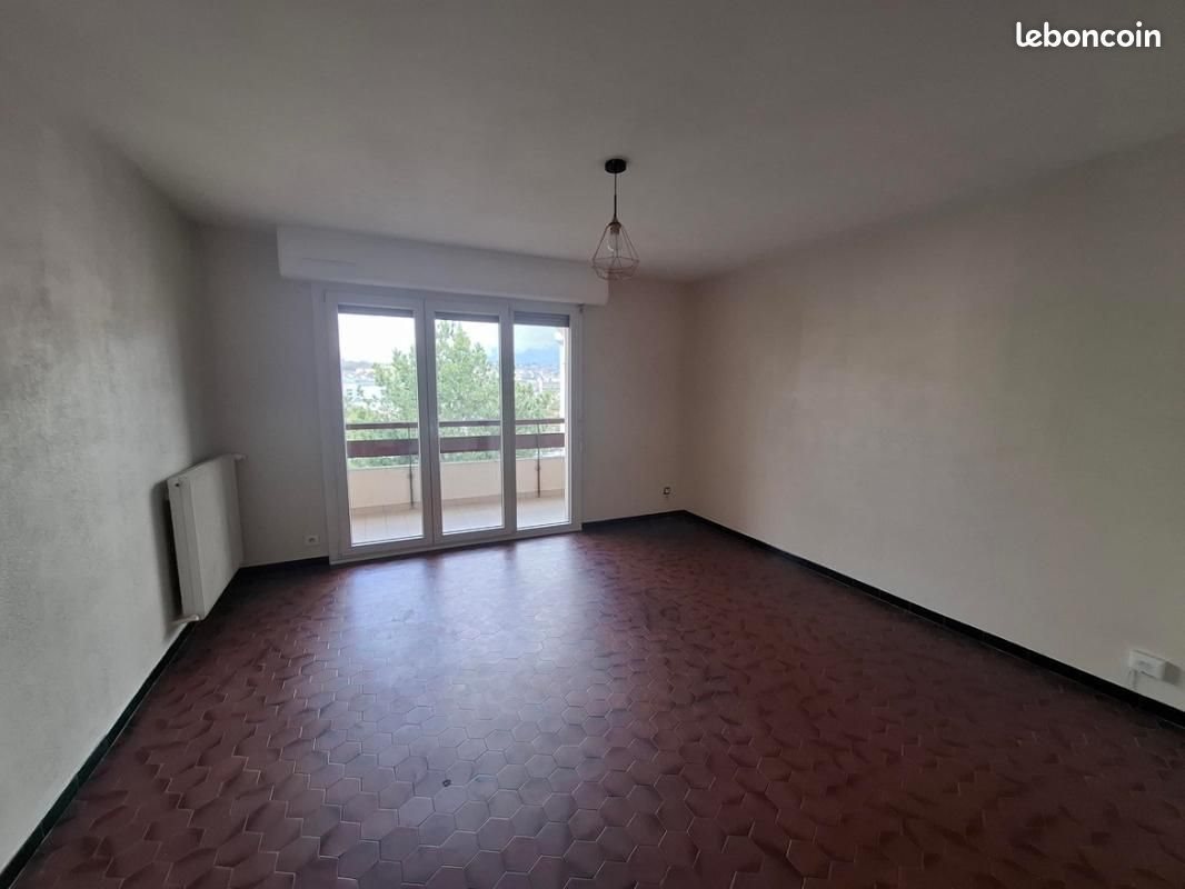Appartement à louer, 58m², Annecy