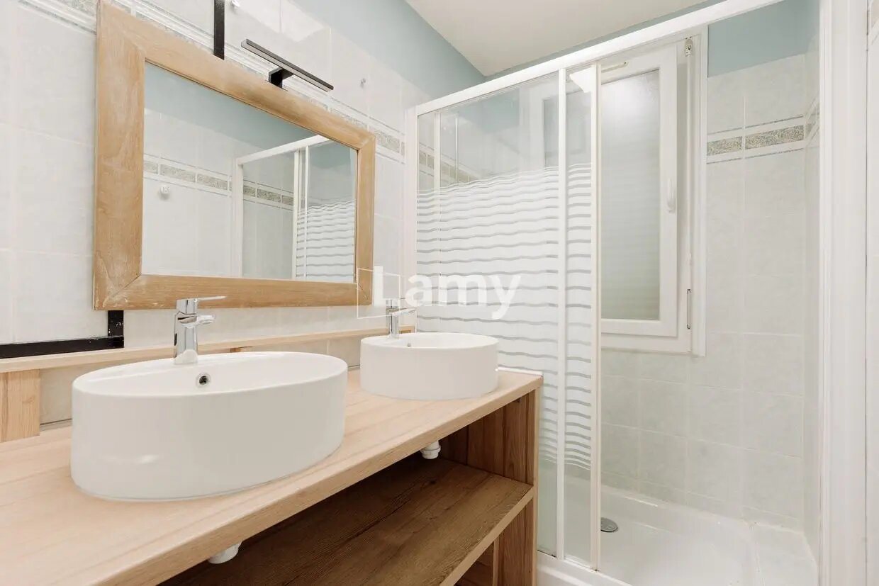 Appartement à vendre, 68m², Décines-Charpieu