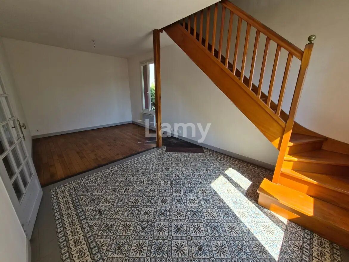 Maison à louer, 74m², Véron