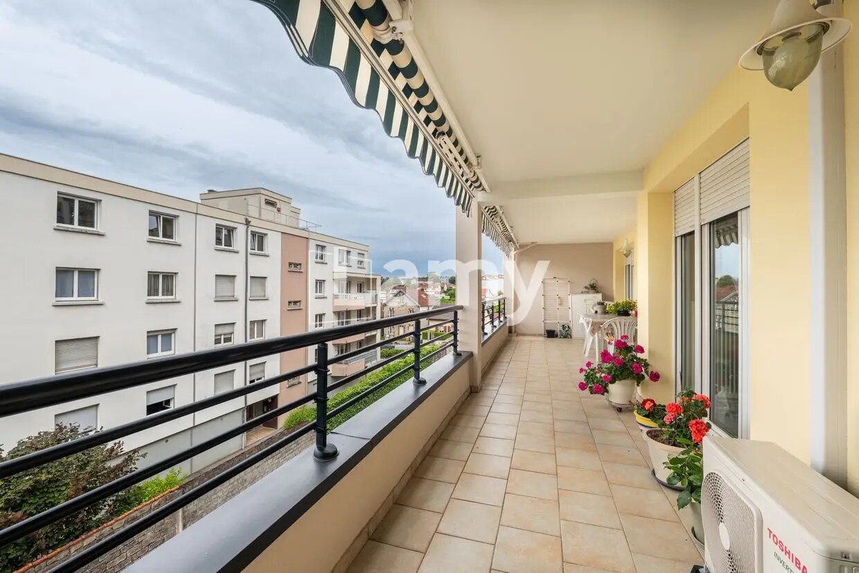 Appartement à vendre, 100m², Besançon