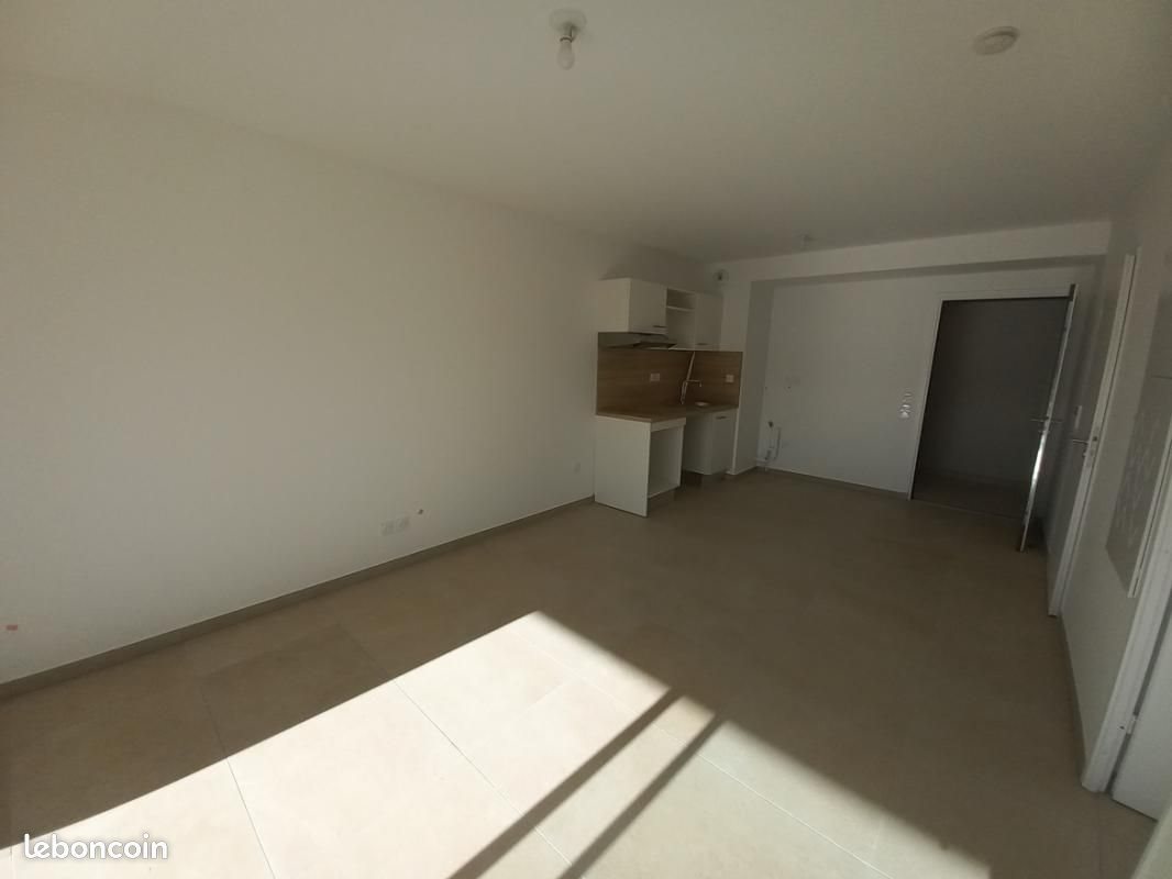 Appartement à louer, 41m², Castries