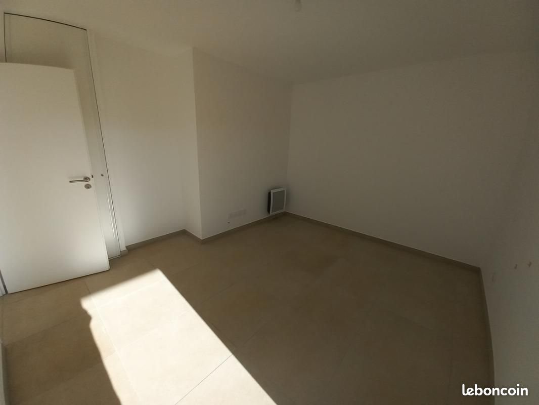 Appartement à louer, 41m², Castries