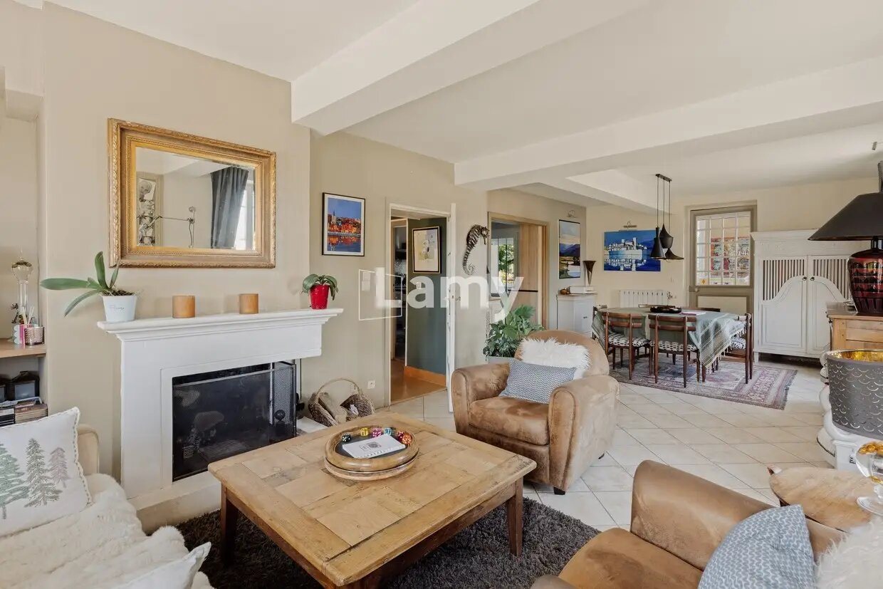 Maison à vendre, 224m², Reyrieux