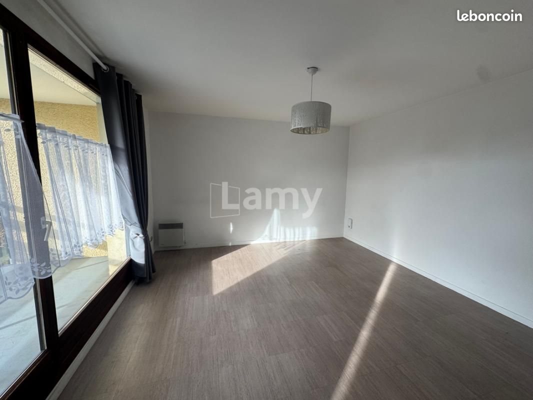 Appartement à louer, 46m², Annecy-le-Vieux