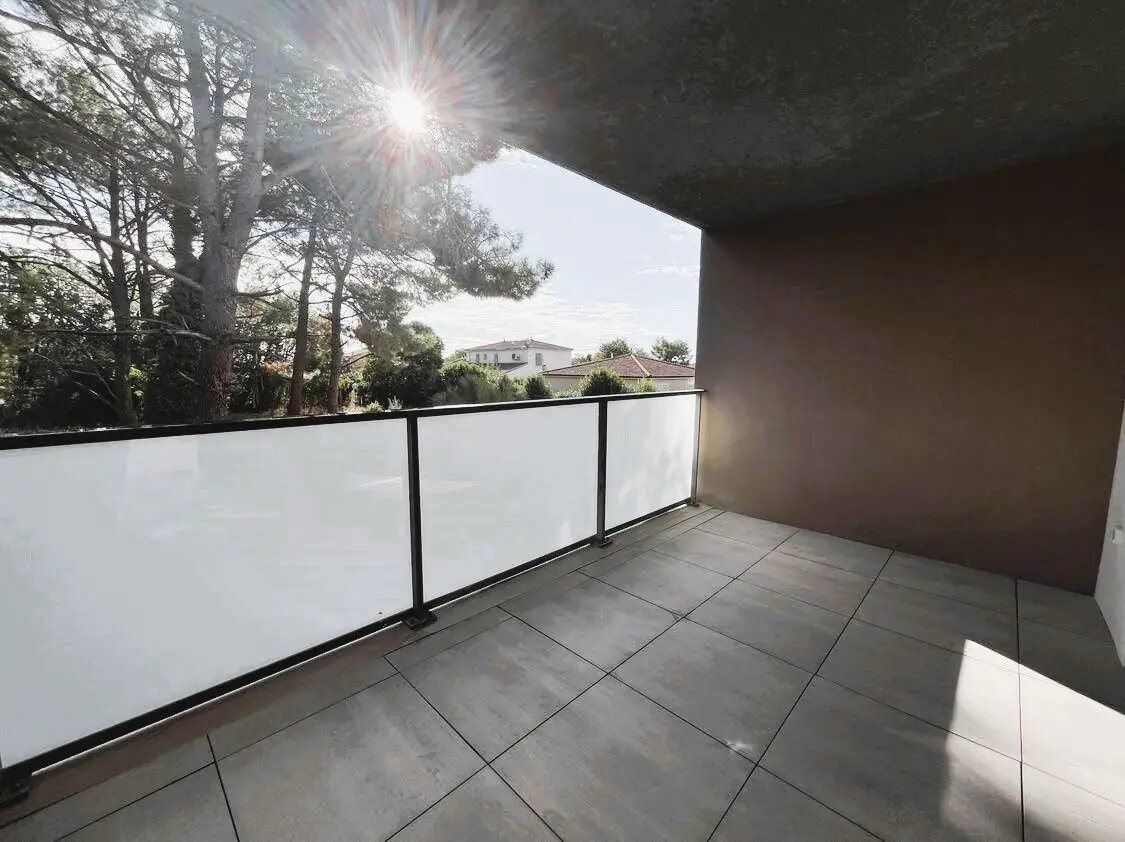 Appartement à louer, 61m², Garons