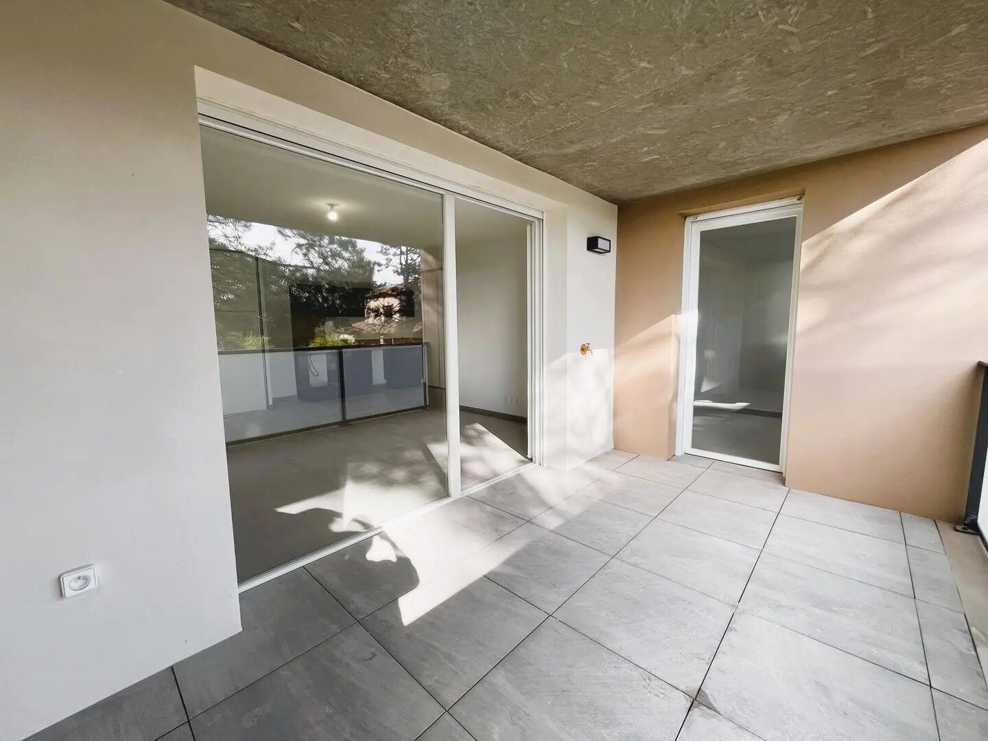 Appartement à louer, 61m², Garons