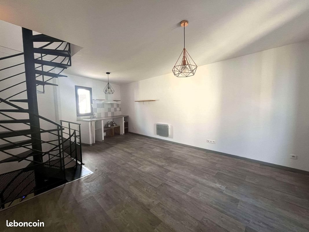 Maison à louer, 66m², Bellegarde