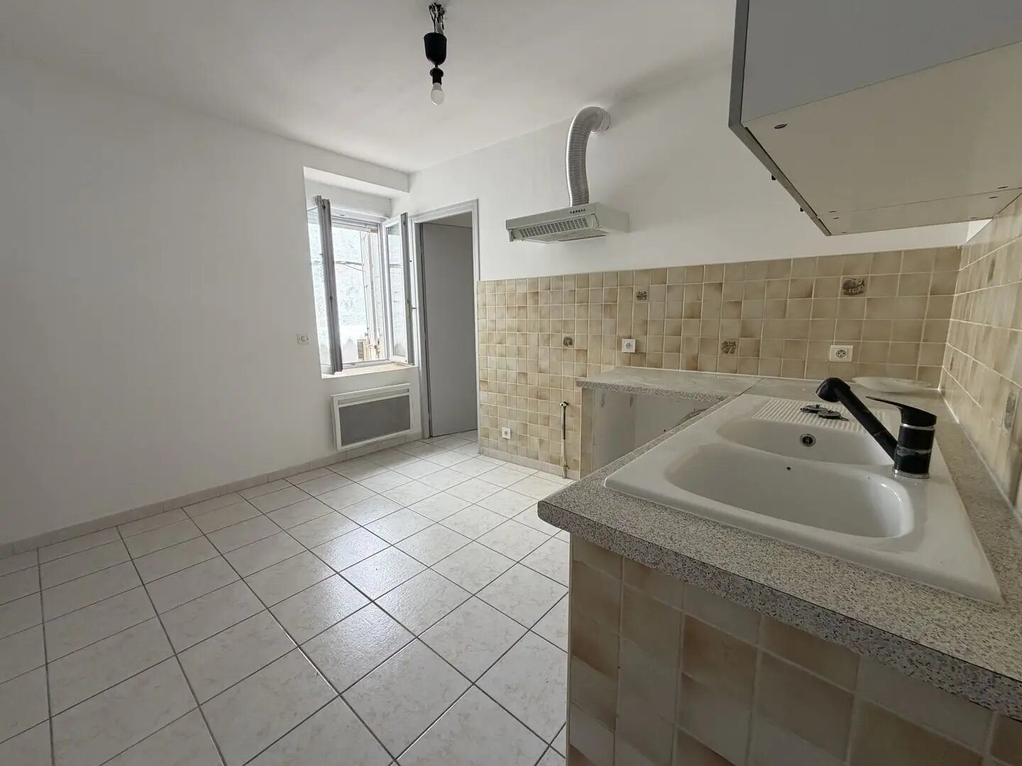 Appartement à louer, 90m², Aramon