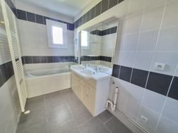 Maison à louer, 89m², Saint-Paul-de-Varax