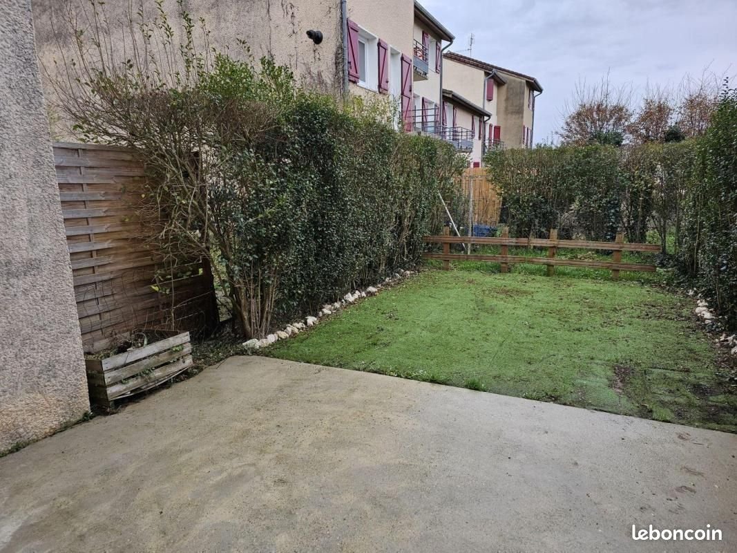 Maison à louer, 67m², Vonnas