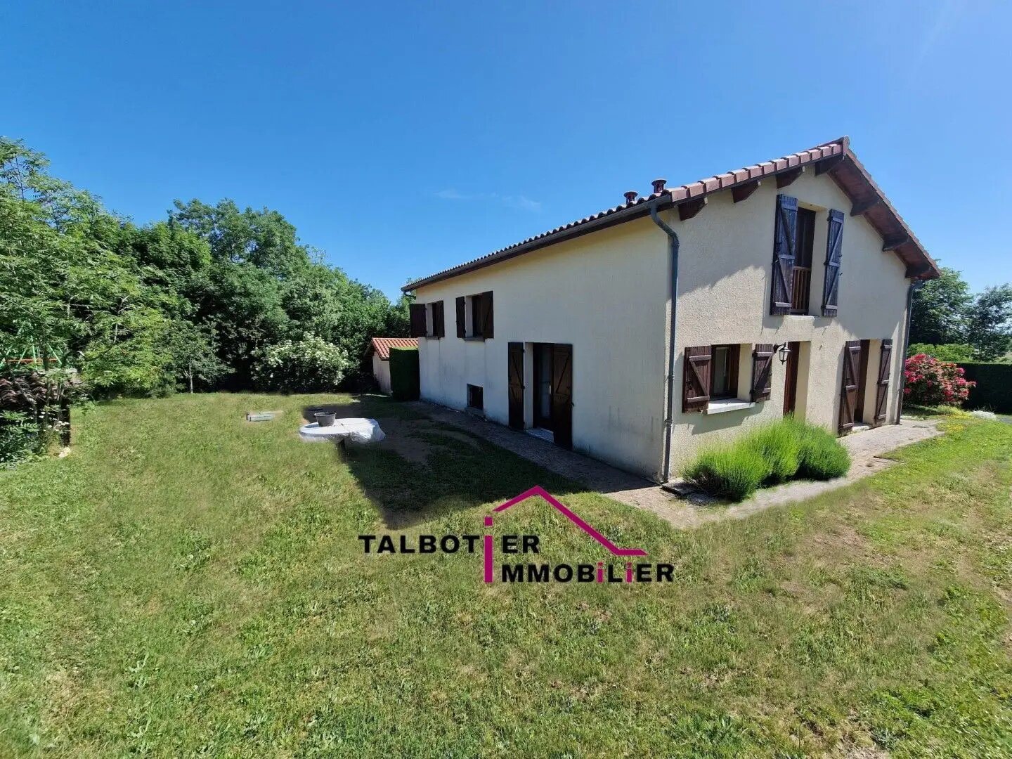 Maison à vendre, 130m², Saint-Genès-Champanelle