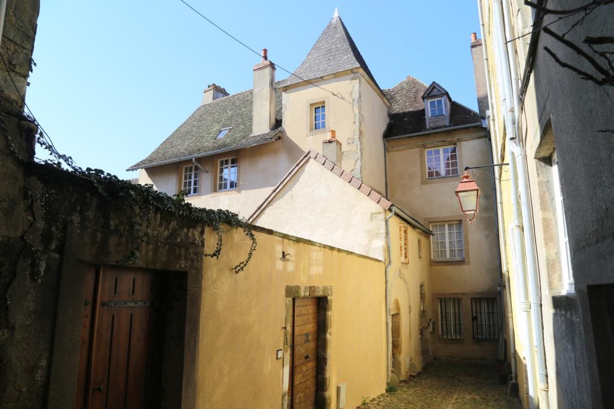 Maison à vendre, 350m², Autun