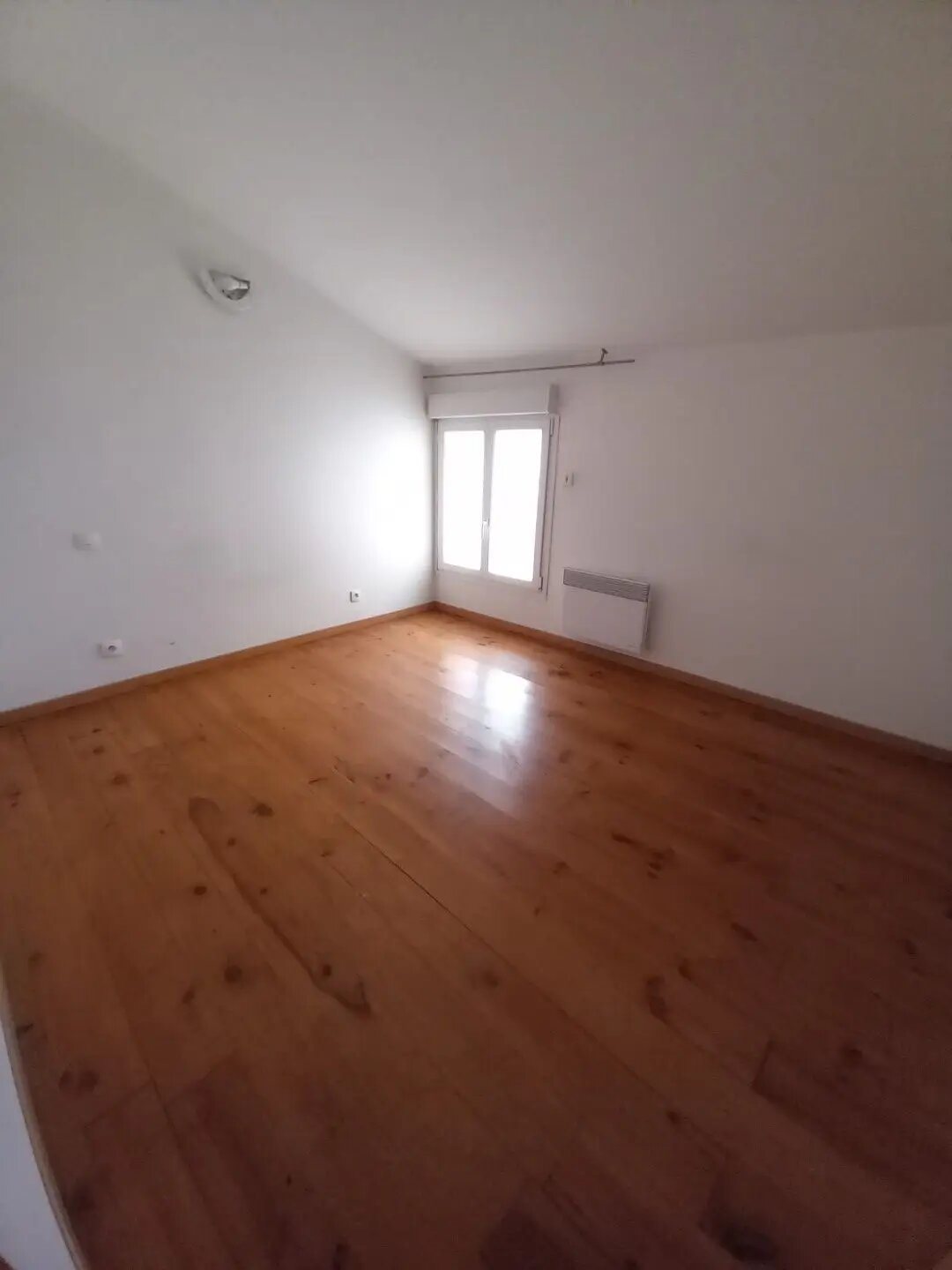 Appartement à louer, 45m², Pézilla-la-Rivière
