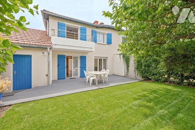 Maison à vendre, 110m², Prévessin-Moëns