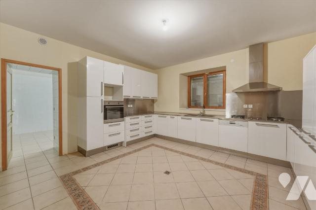 Maison à vendre, 661m², Divonne-les-Bains