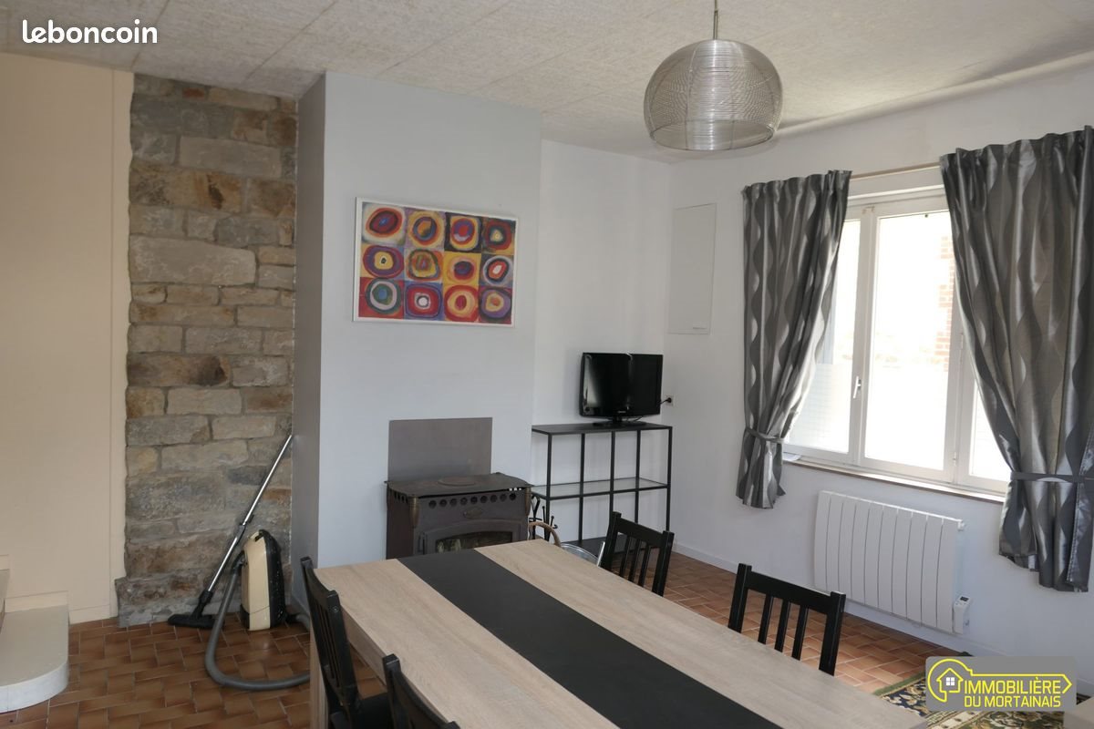 Maison à louer, 55m², Saint-Georges-de-Rouelley