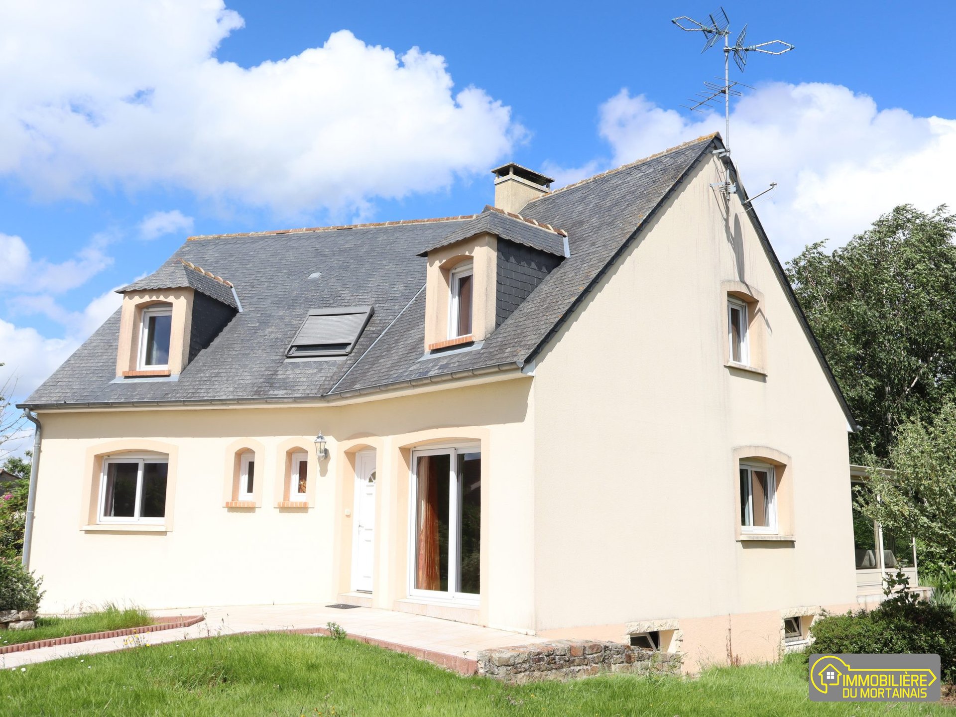 Maison à vendre, 140m², Saint-Georges-de-Rouelley