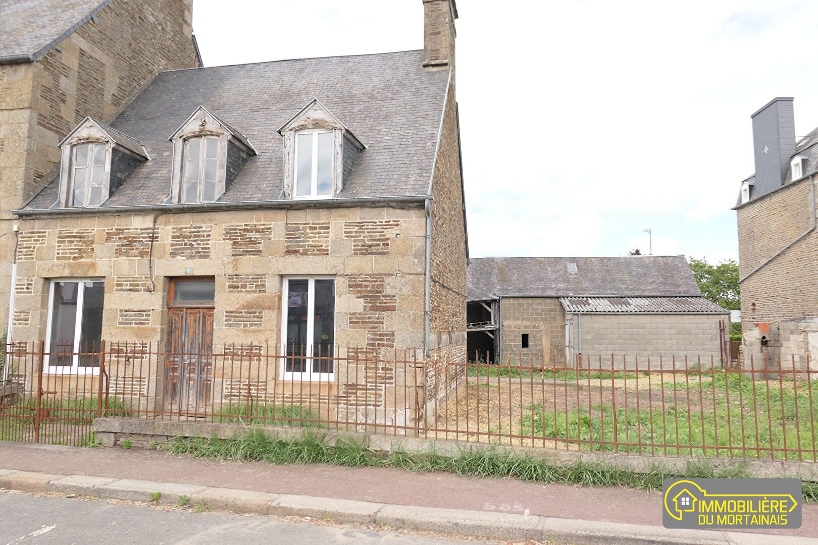 Maison à vendre, 106m², Saint-Hilaire-du-Harcouët