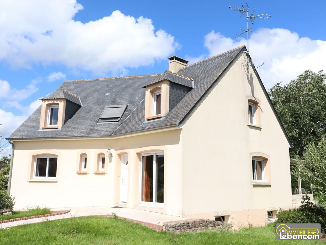 Maison à vendre, 140m², Saint-Georges-de-Rouelley