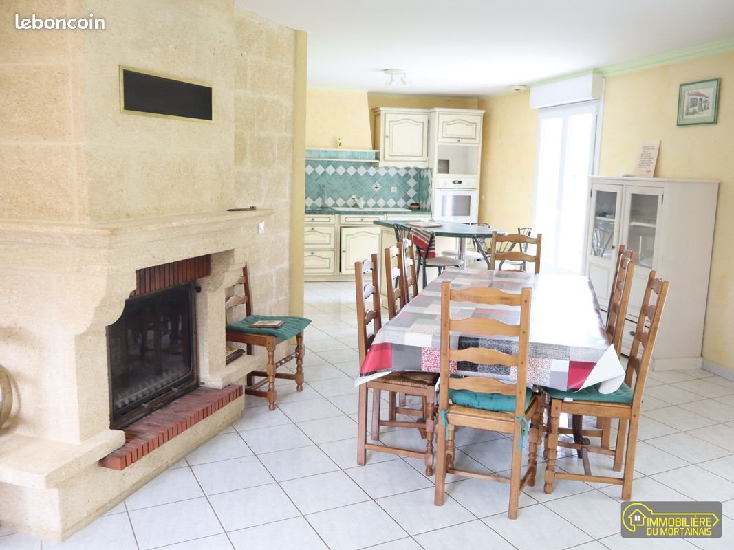 Maison à vendre, 140m², Saint-Georges-de-Rouelley