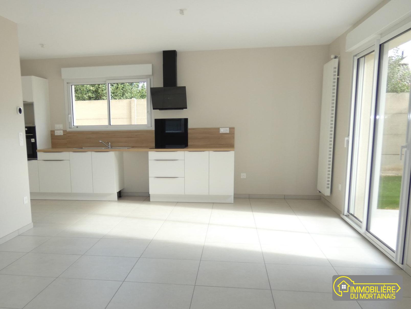 Maison à louer, 79m², Saint-Hilaire-du-Harcouët