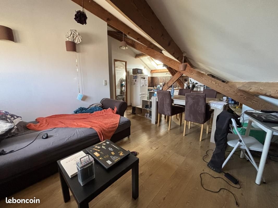 Appartement à louer, 26m², Rognes