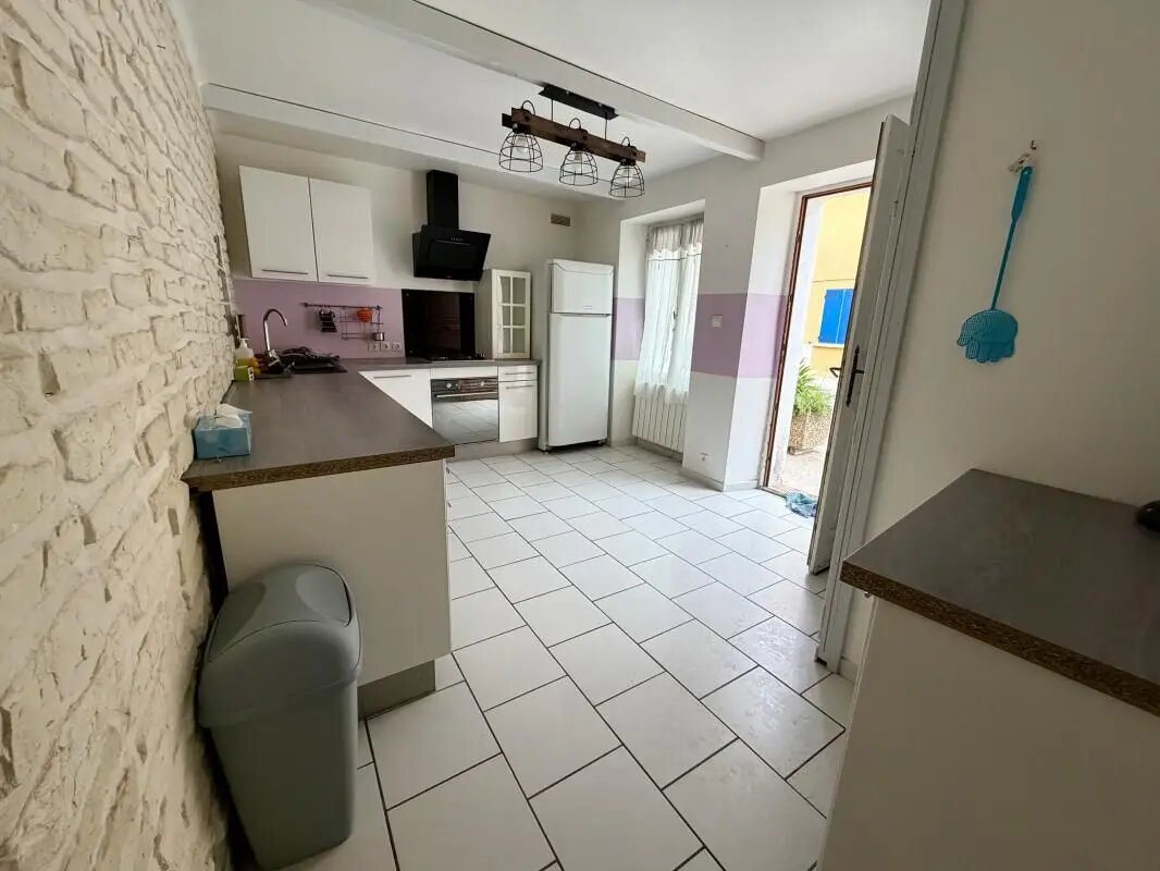 Maison à louer, 108m², Charleval