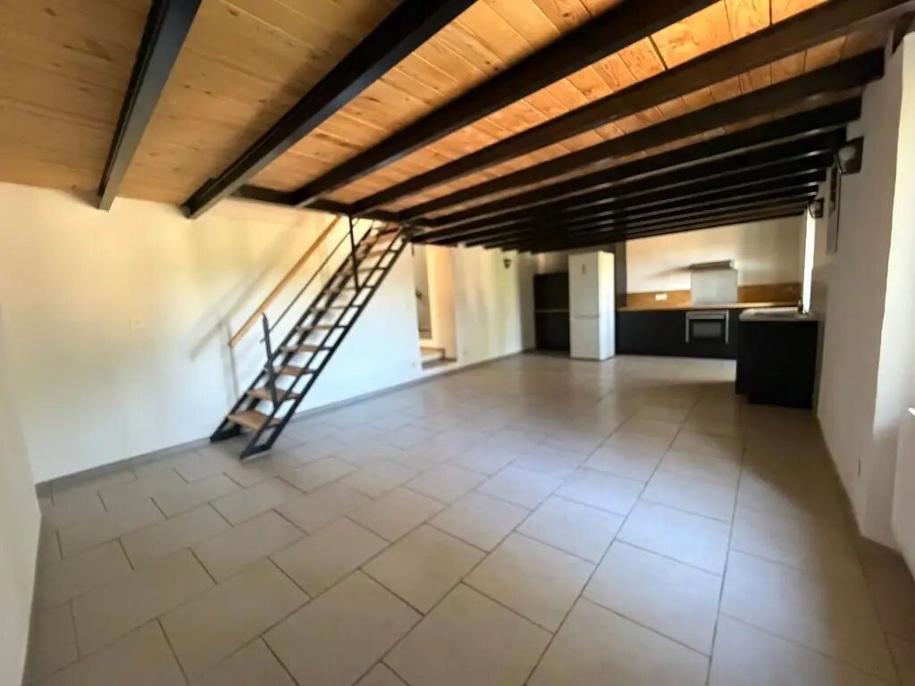 Appartement à louer, 76m², Rognes