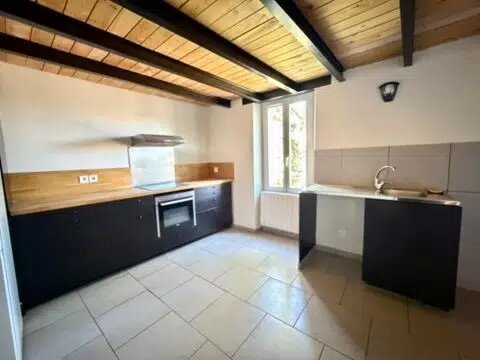 Appartement à louer, 76m², Rognes
