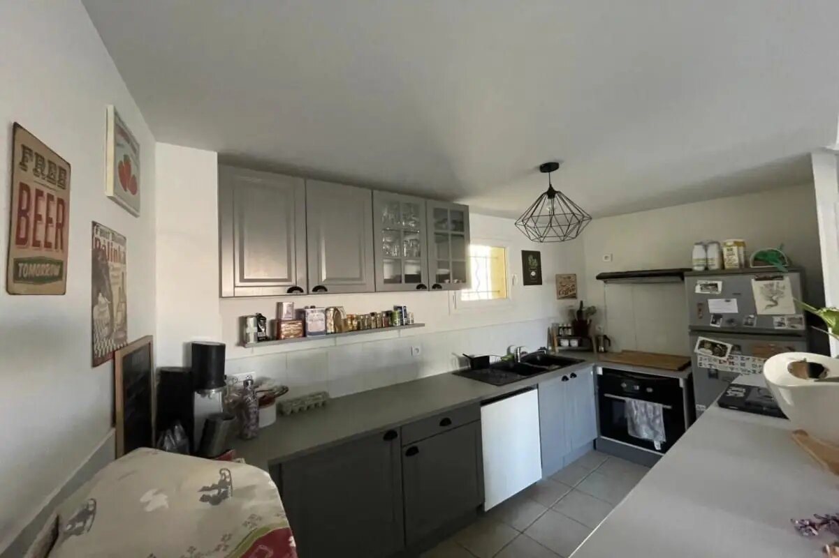 Maison à louer, 81m², Rognes