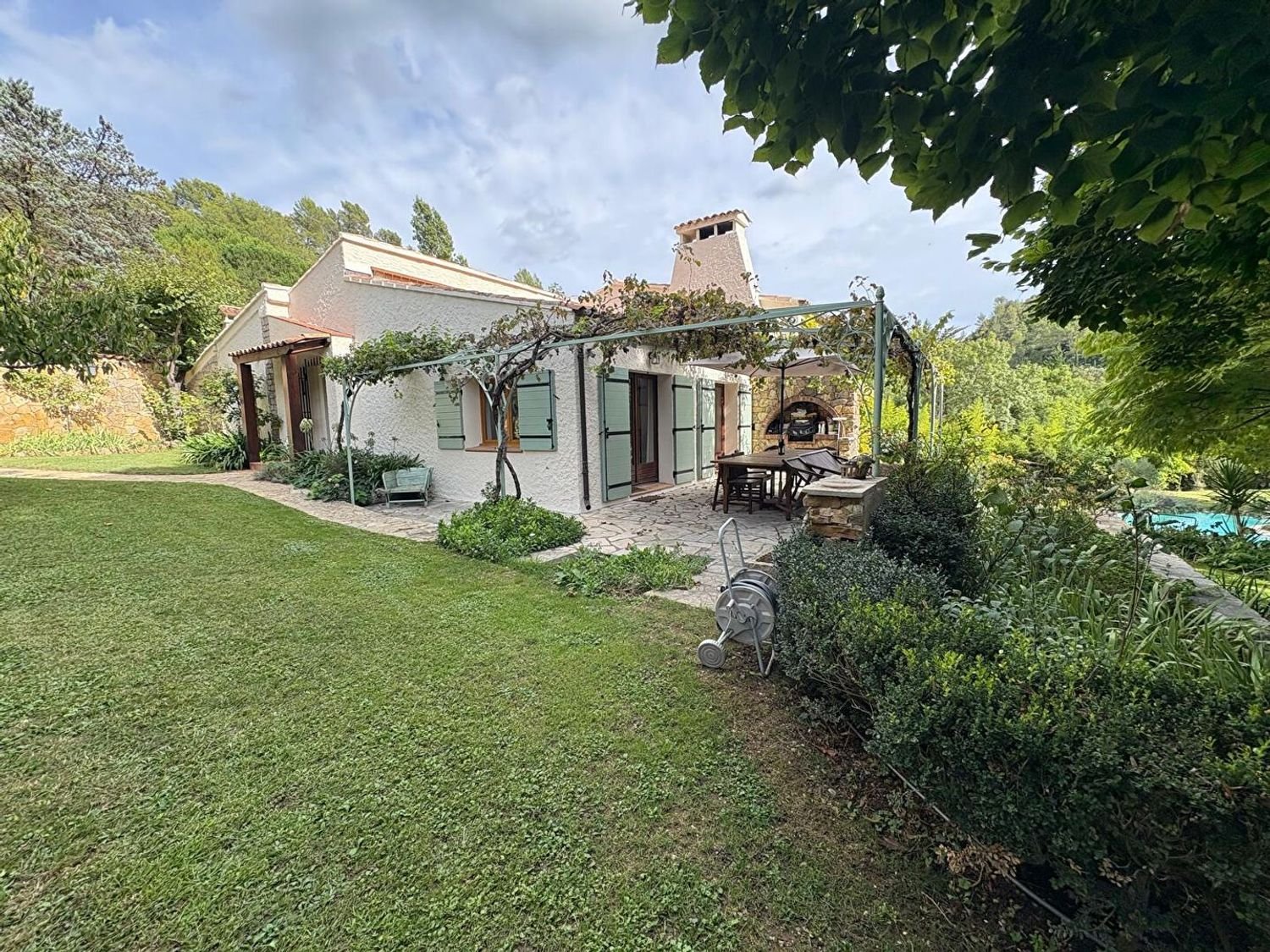 Maison à vendre, 246m², Belgentier